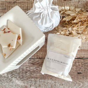 'Black Pomegranate' Wax Brittle