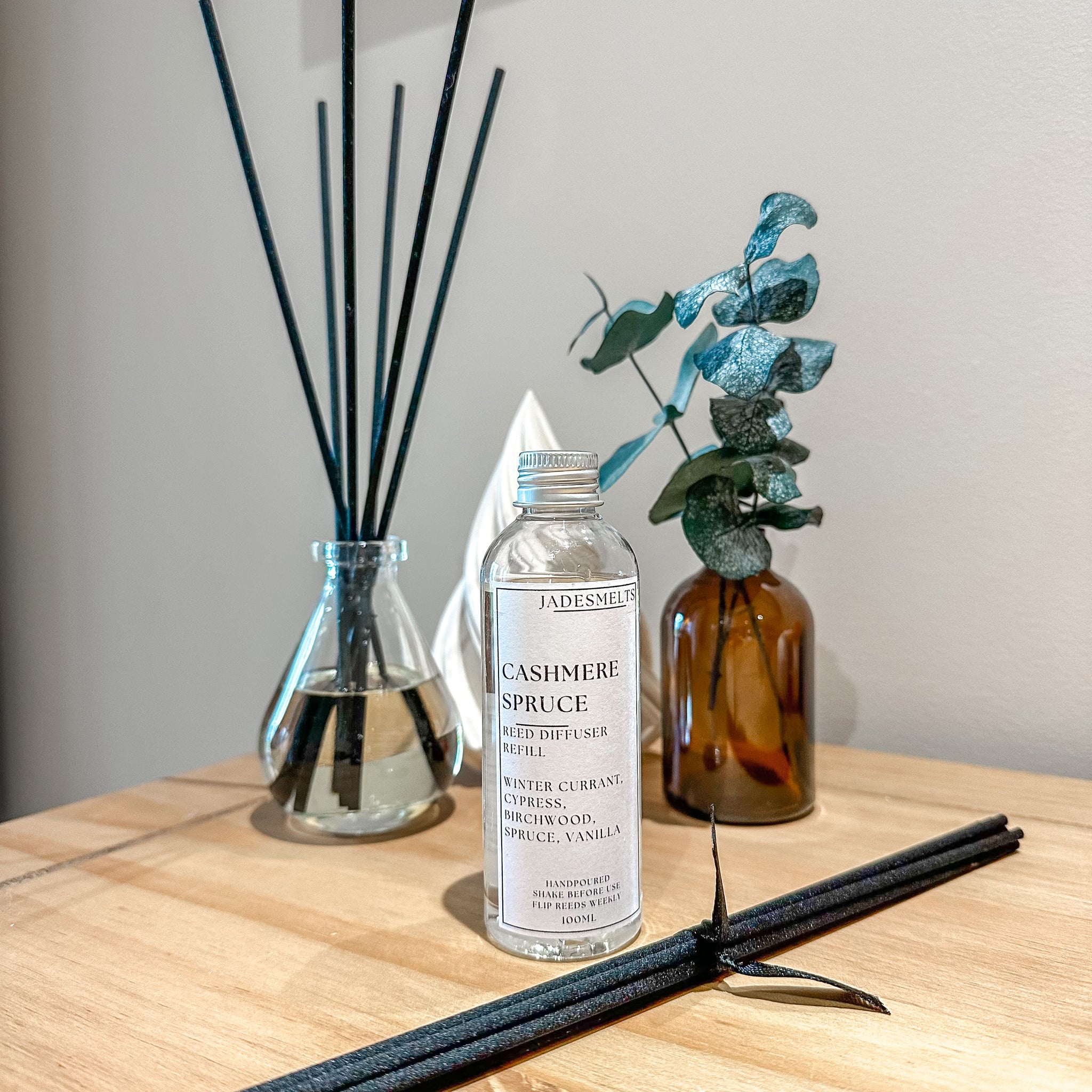 'Cashmere Spruce' Reed Diffuser Refill & Reeds