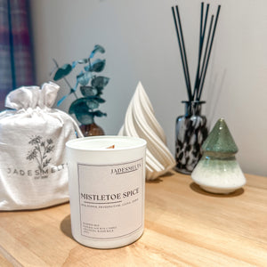 'Mistletoe Spice' 20cl Wood Wick Candle