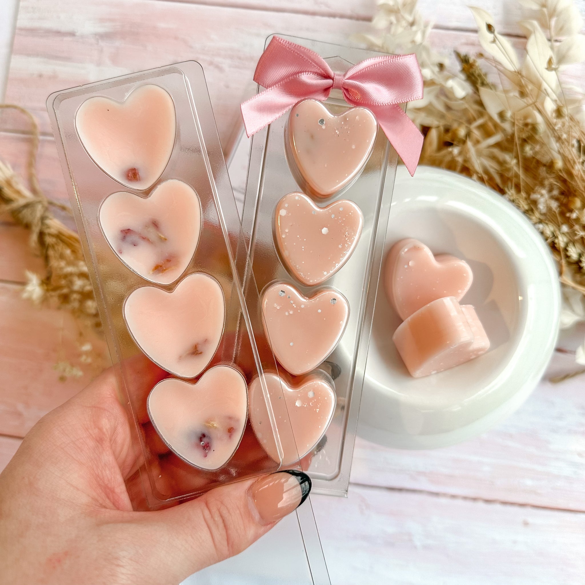 'Velvet Rose' Heart Bar